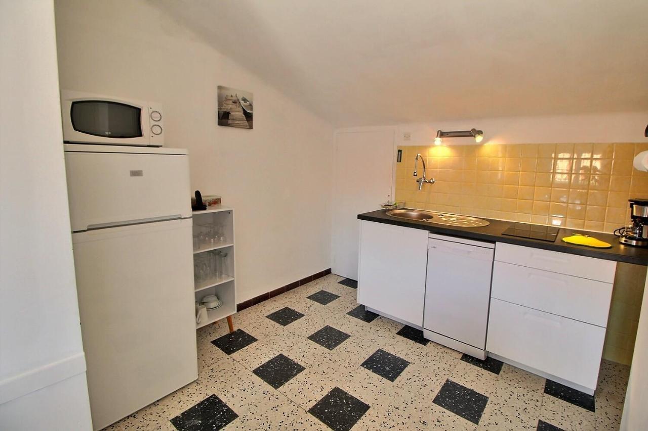 Meuble Trois Etoiles Au Premier Etage D'Une Maison Typique Saint-Cyprien  Εξωτερικό φωτογραφία